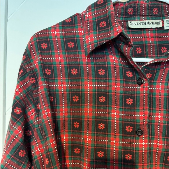 Seventh Avenue Red & Green Plaid Poinsettia Christmas Button Down Shirt 1X - Picture 3 of 7